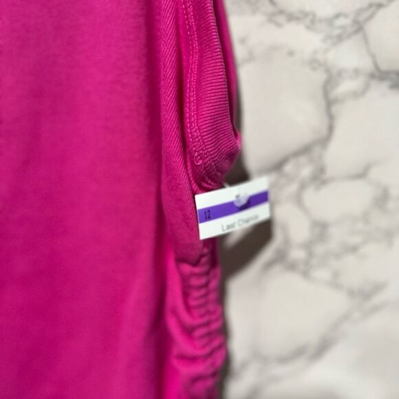 Good American Round Neck Sleeveless Ruched Tank - Picture 4 of 8